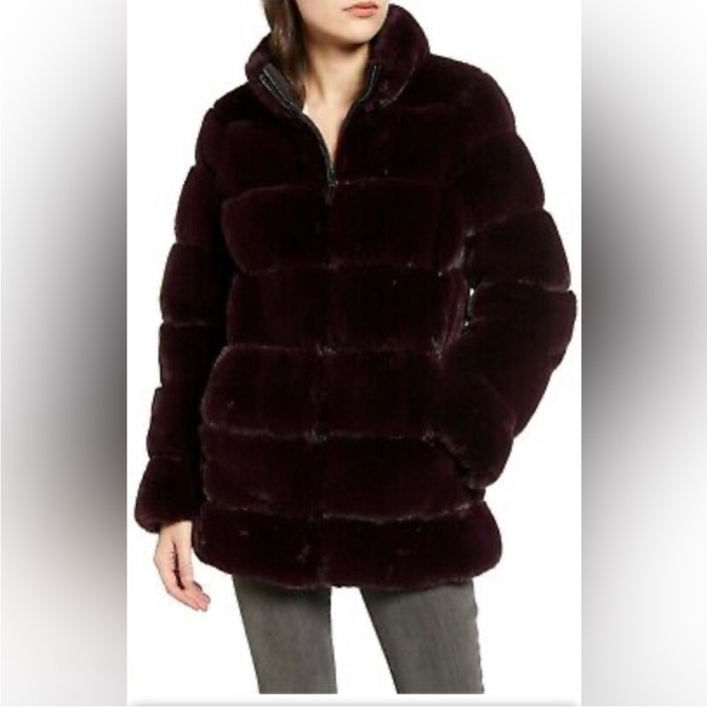 Via Spiga reversible faux fur coat- NWOT SIZE M